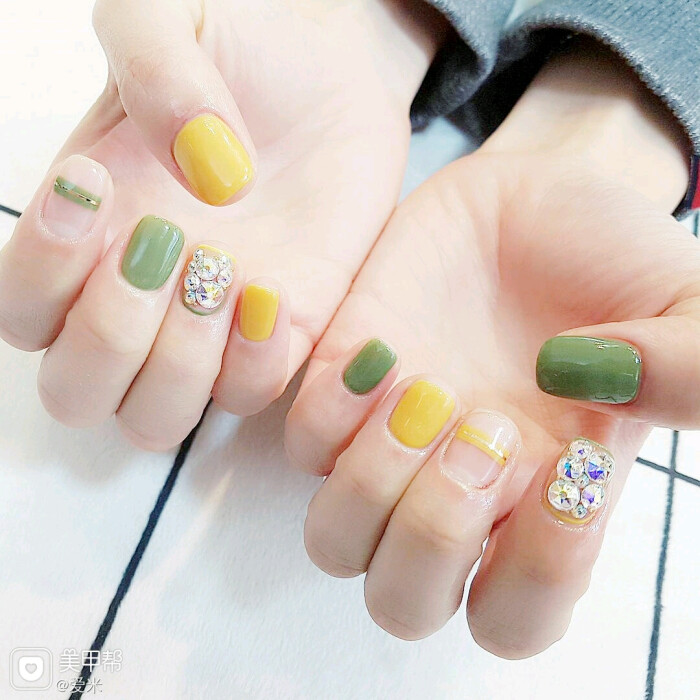 夏天美甲