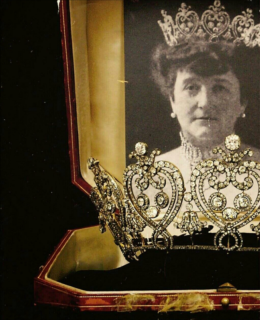 珠宝# 曼彻斯特王冠,是第8任公爵夫人,古巴裔美国富家女consuelo