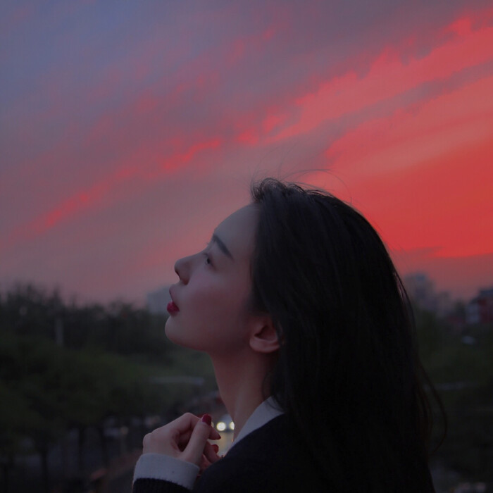 女生头像/欧美女头/小清新/唯美//背影/捧花/小可爱/黑白
