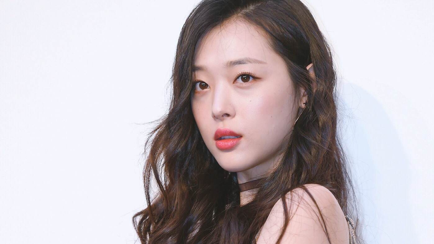 崔雪莉 崔真理 sulli