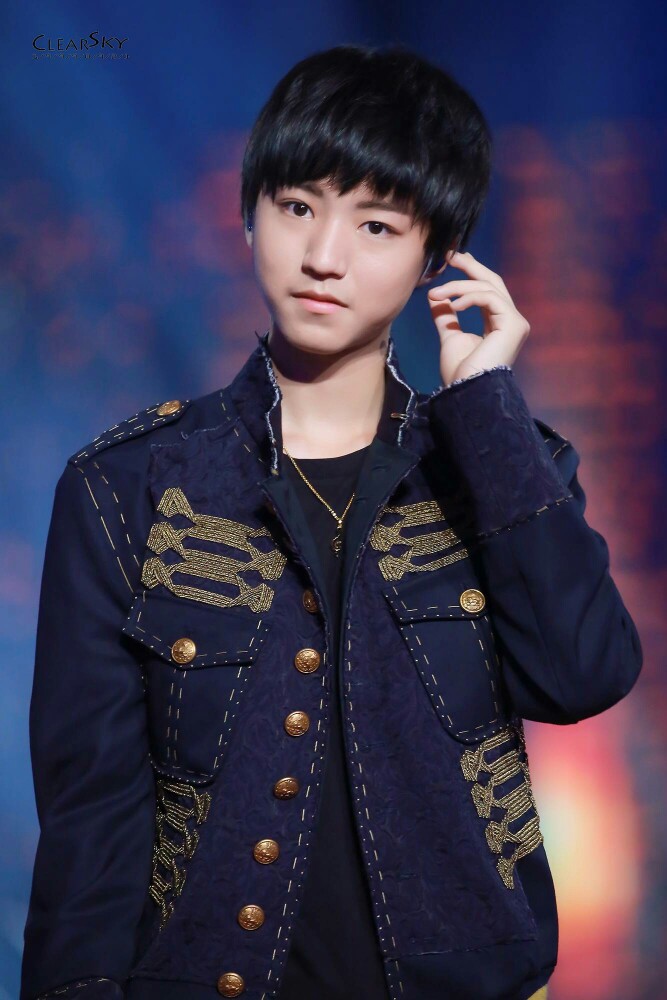 王俊凯#tfboys 浙江卫视oppo晚会 高清 帅气