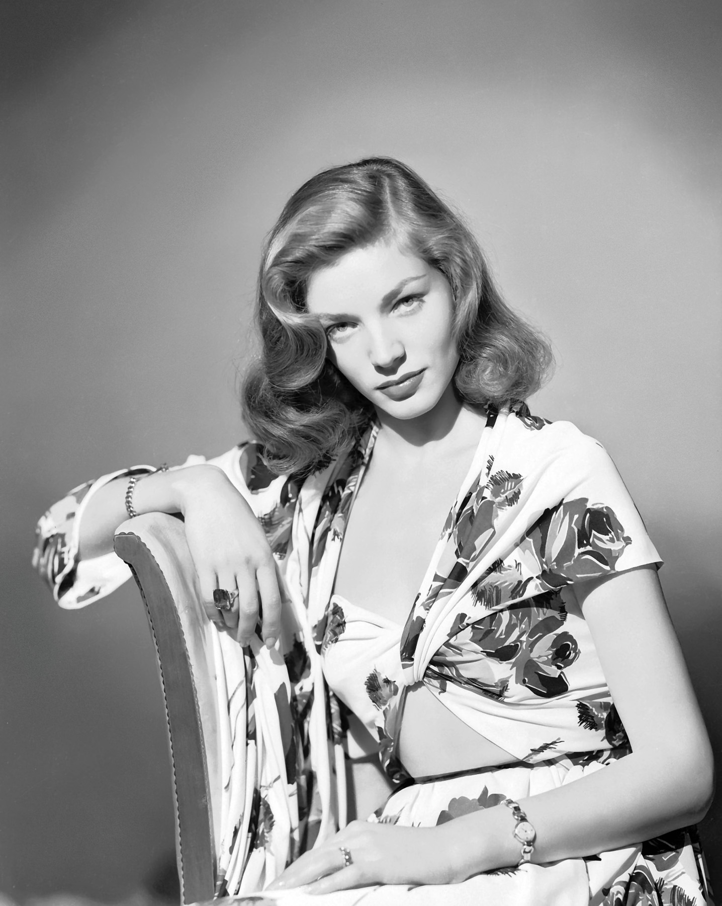 劳伦白考尔laurenbacall