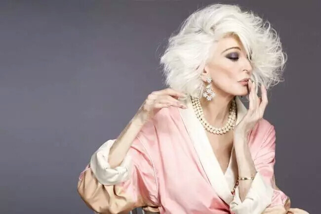 卡门·戴尔·奥利菲斯(carmen dell"orefice)