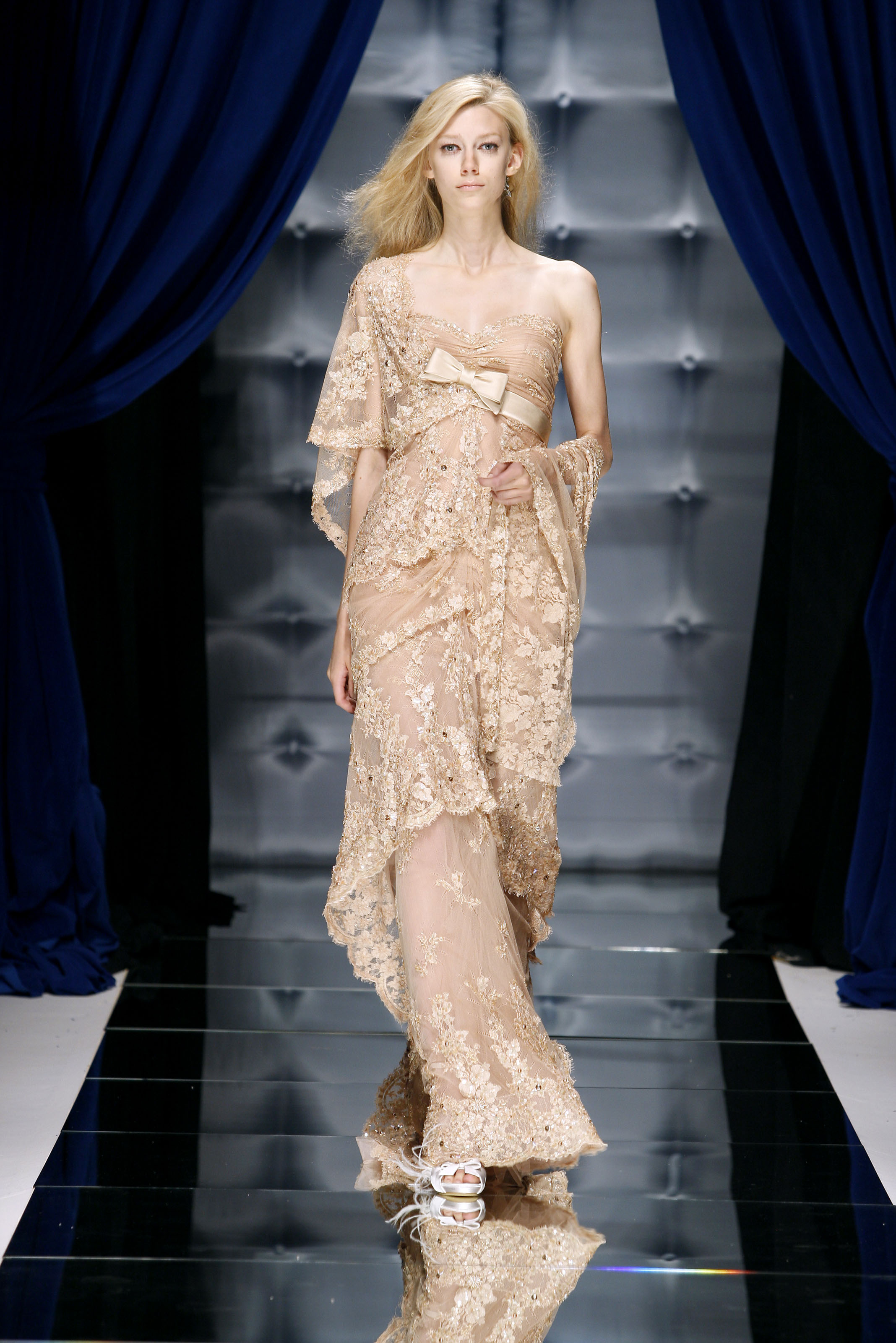 zuhair murad(祖海·慕拉)2010秋冬高级定制系列发布秀 太美