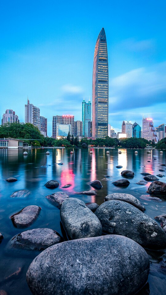 京基100大厦京基100大厦位于广东省深圳市罗湖区深南东路,楼高441.