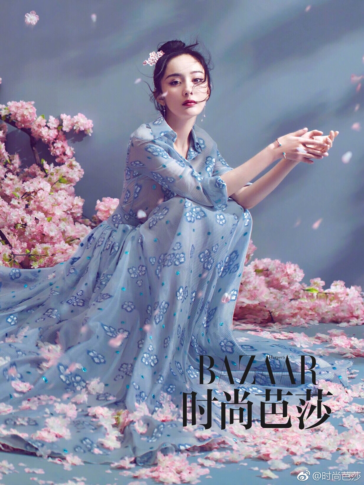 2017《harper"s bazaar 时尚芭莎》五月上刊封面:杨幂(三生三十里桃花