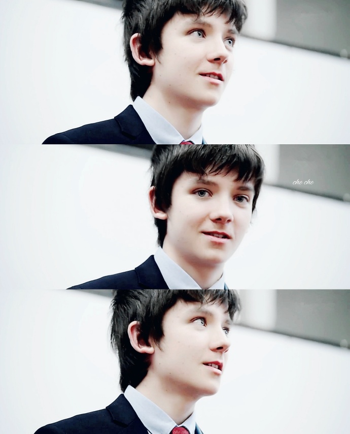 asa butterfield/阿沙巴特菲尔德