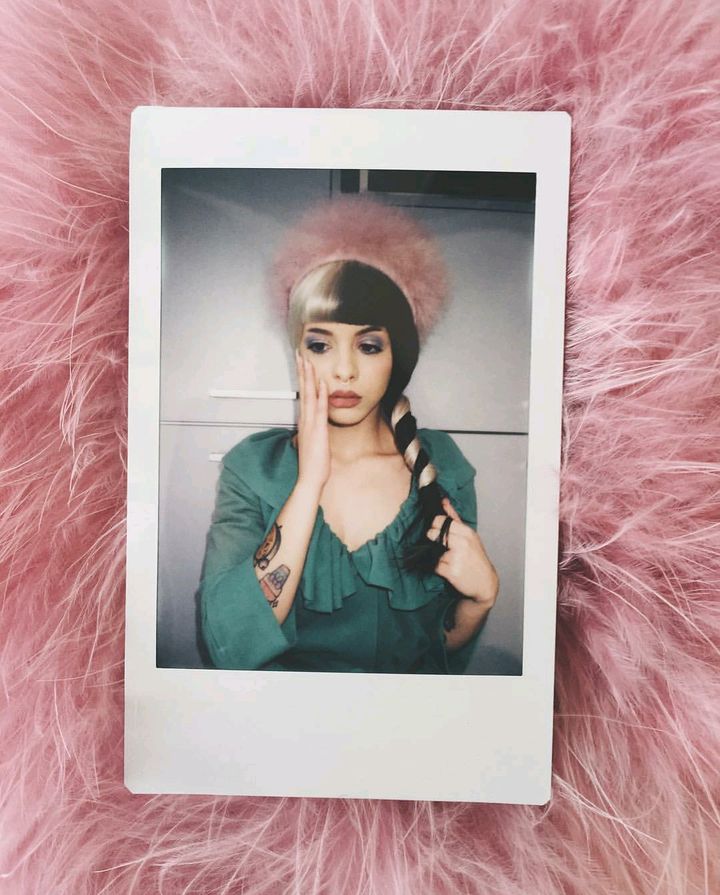 melanie martinez 牙缝妹 牙牙 牙缝妹 梅兰妮马丁内兹 欧美 歌手