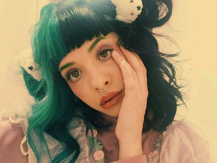 melanie martinez 牙缝妹 牙牙 牙缝妹 梅兰妮马丁内兹 欧美 歌手