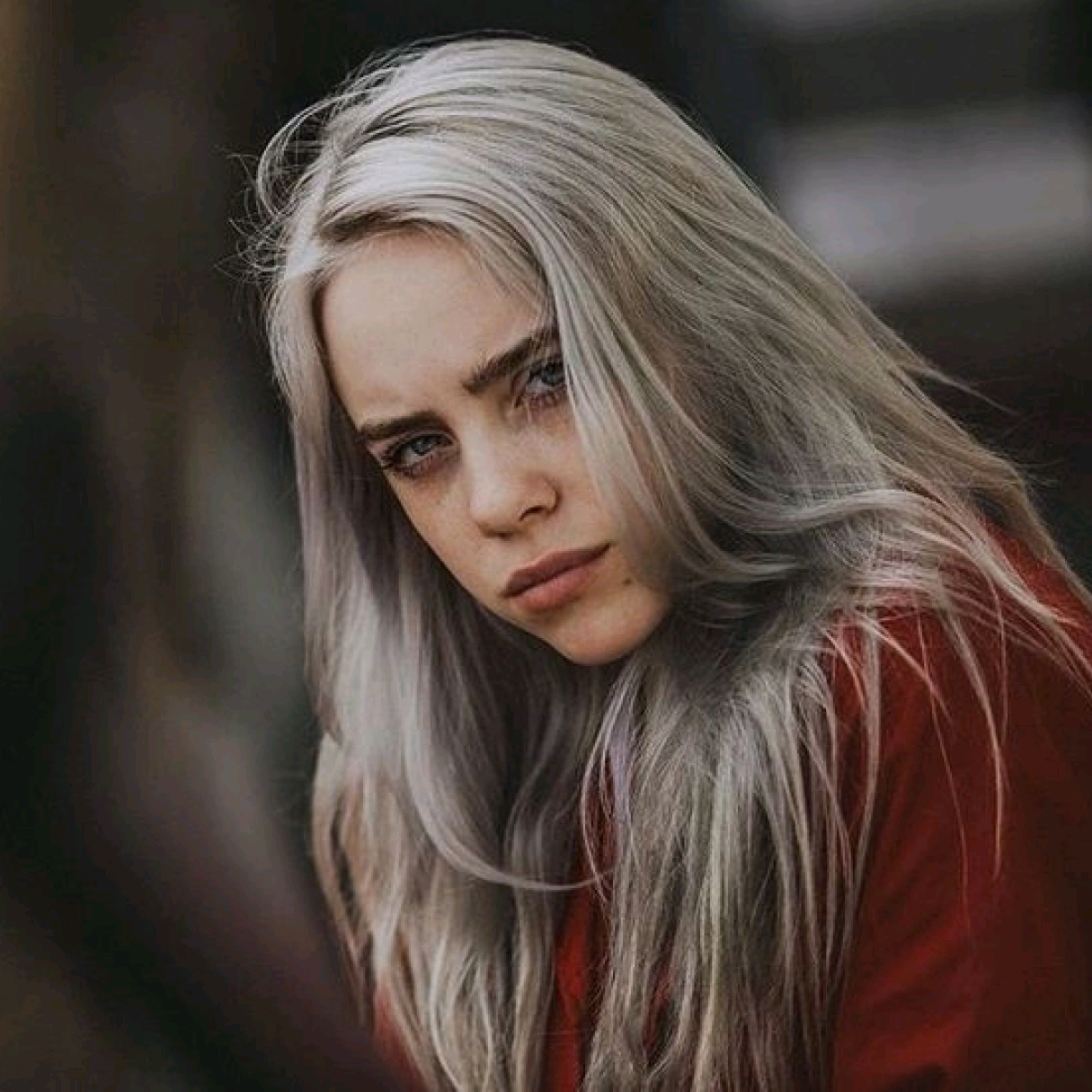 billie eilish 好喜欢她的一头白毛