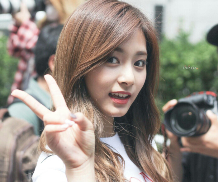 周子瑜 tzuyu