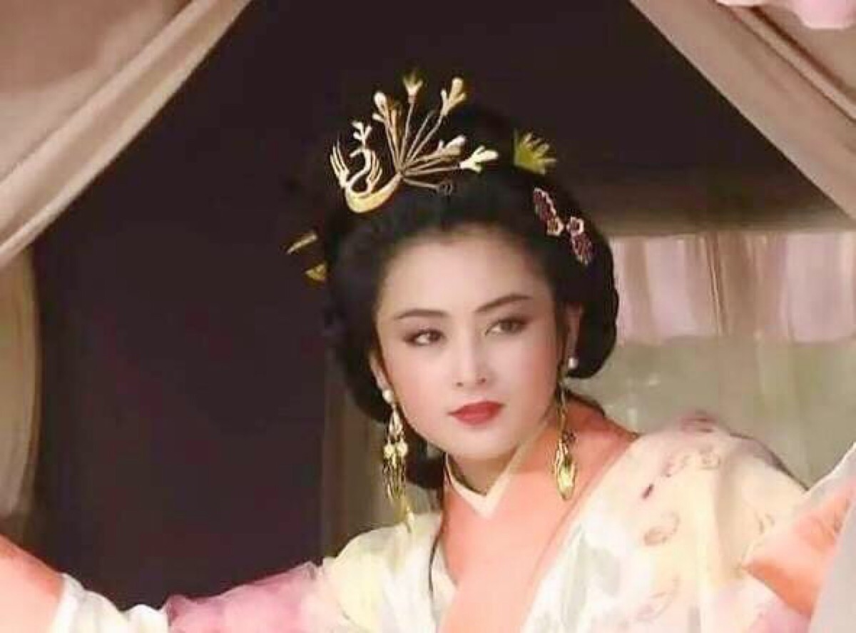 陈红