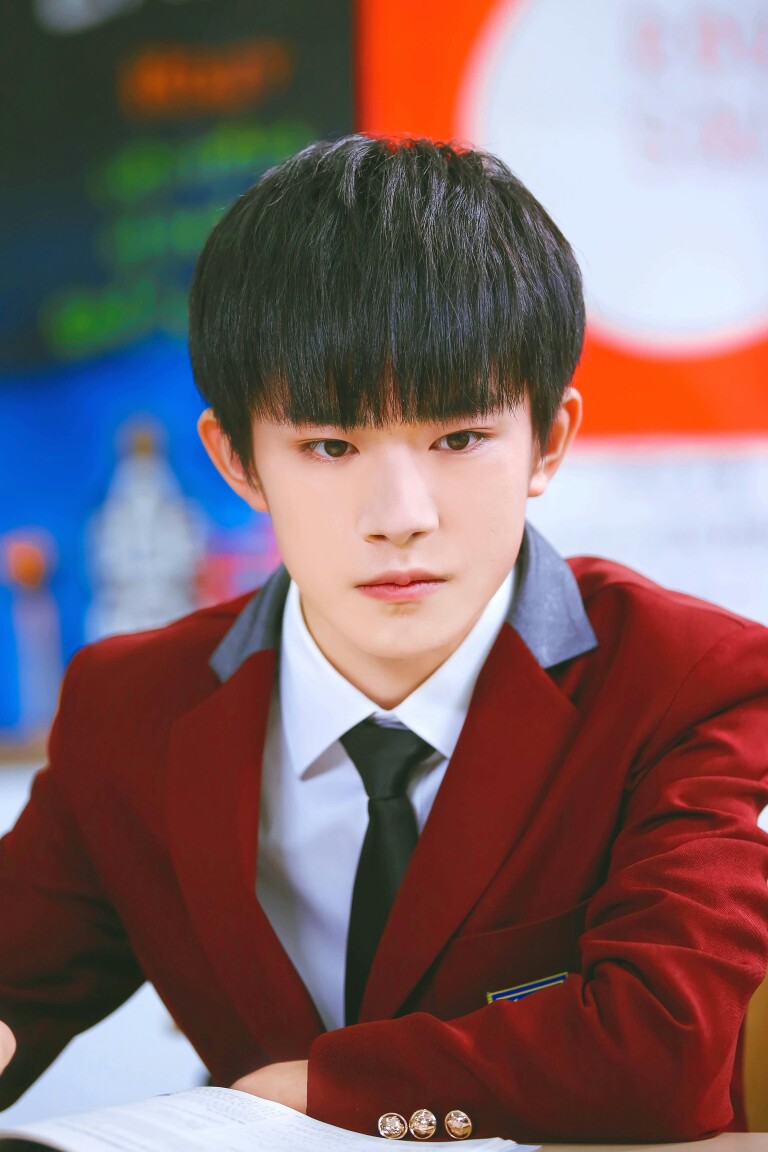 易烊千玺 #tfboys 电视剧我们的少年时代 尹柯 高清 帅气