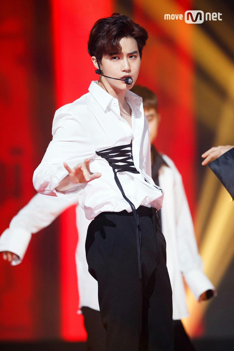 金俊勉 suho