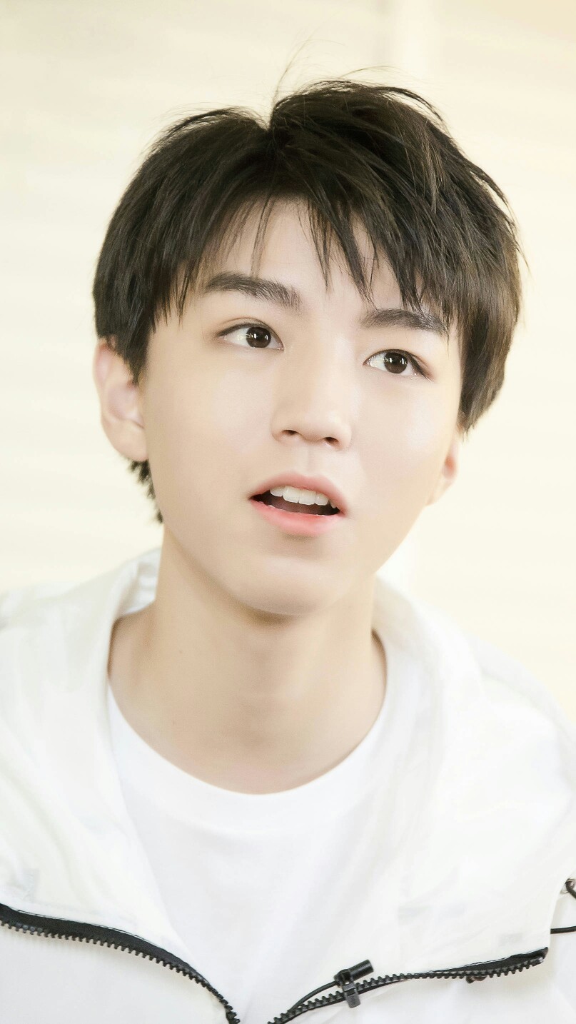 王俊凯 #tfboys 快乐大本营 高清 帅气