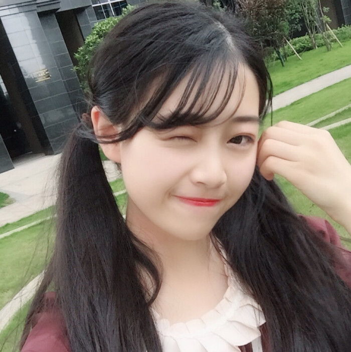 [韩系 女生 欧美 半身 唯美 遮脸 镜子照 中式风 安静 可爱 卖萌 个性