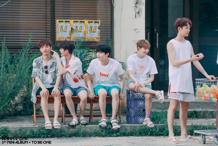 邕圣佑 尹智圣 赖冠霖 河成云 黄旼泫