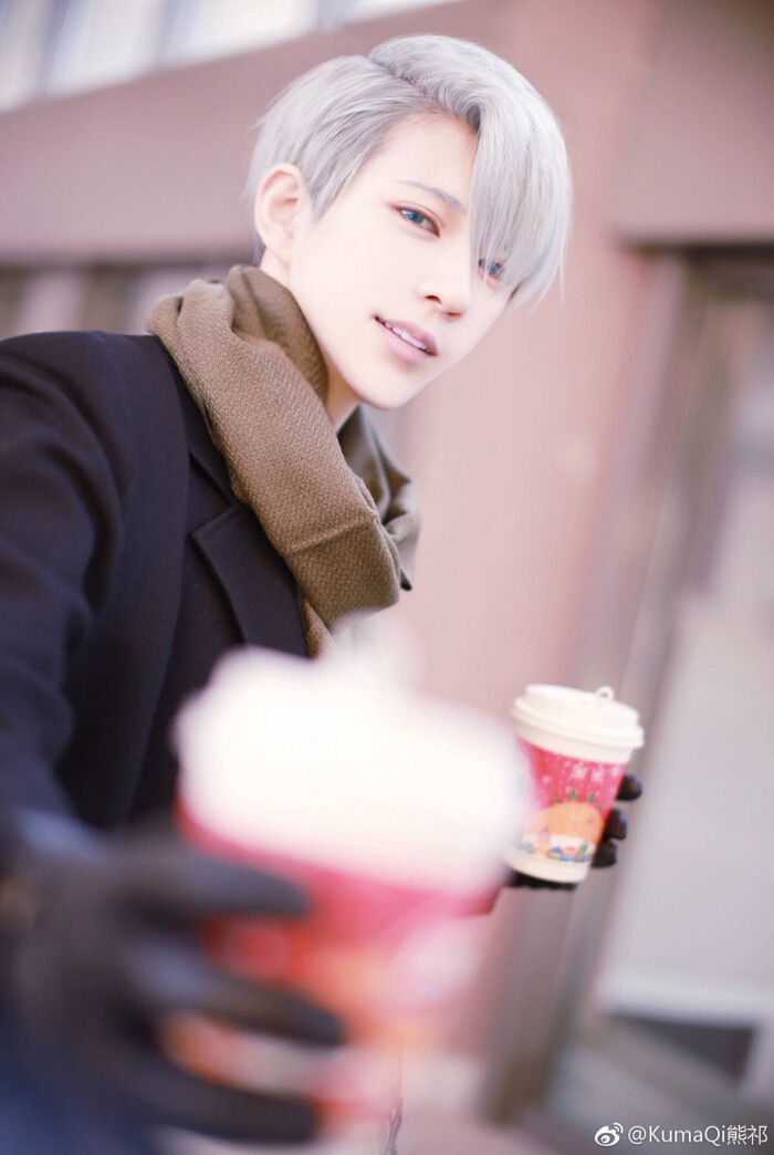 on ice##冰上的尤里# victor nikiforov cos ||维克托:po主 摄影:@神