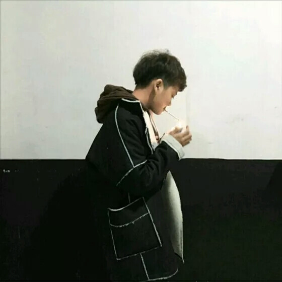 真人情侣头像 by落泪前转身