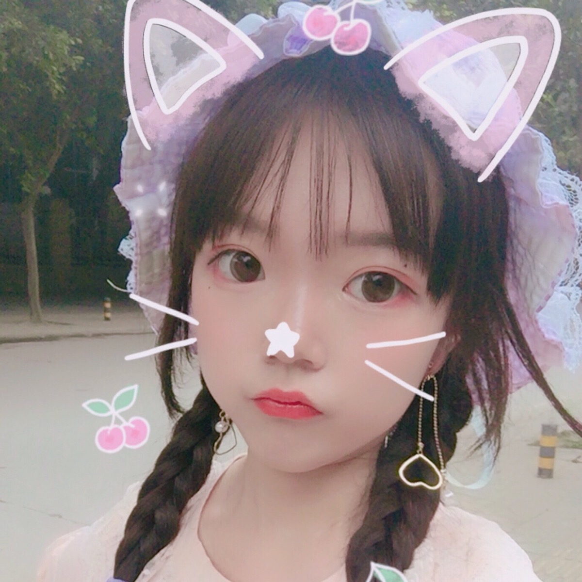 闺蜜 动漫 双人 四宫格 白边 双马尾 眼妆 自调 手控 腿控 软妹少女心
