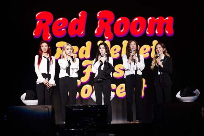 red velvet red room演唱会