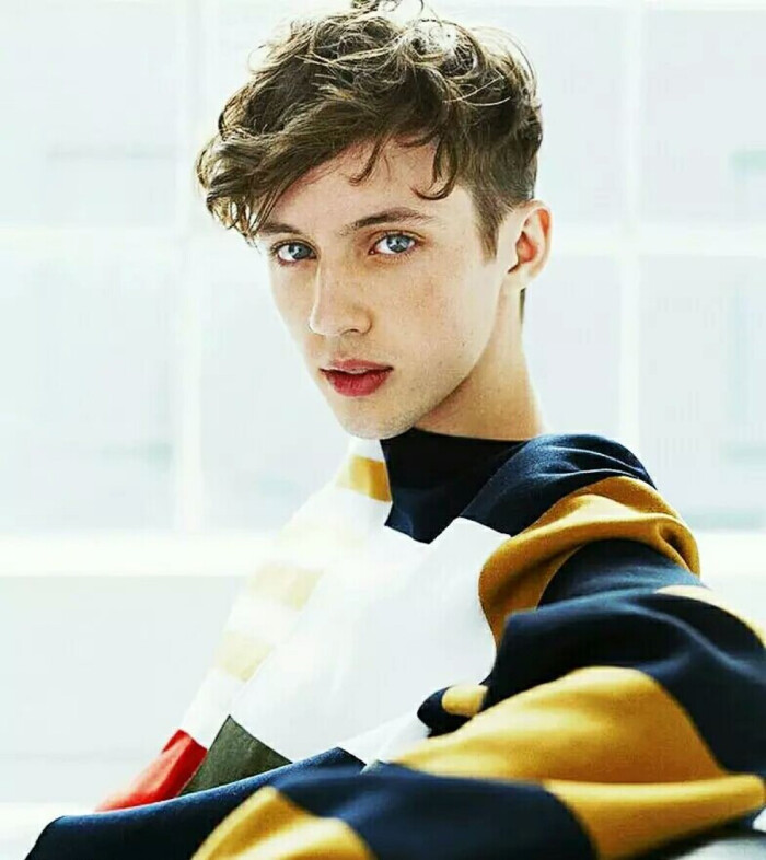 特洛耶·希文 troye sivan