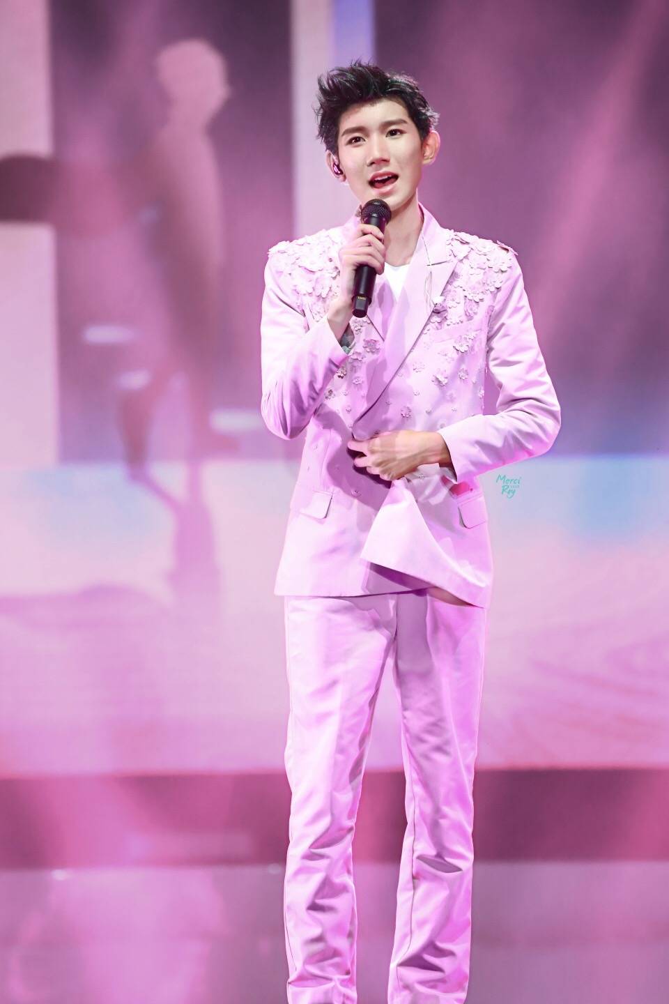 王源 #tfboys 四周年南京演唱会 高清 帅气