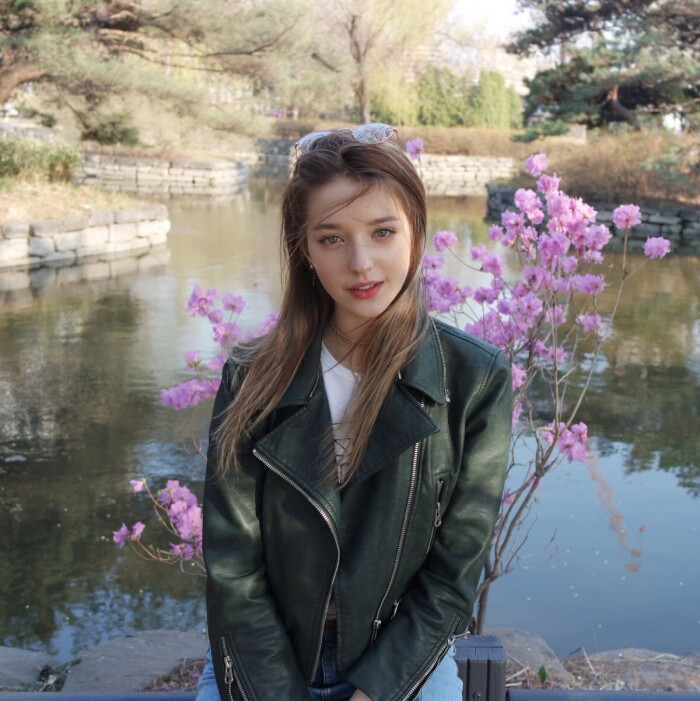 1996年出生的angelina danilova