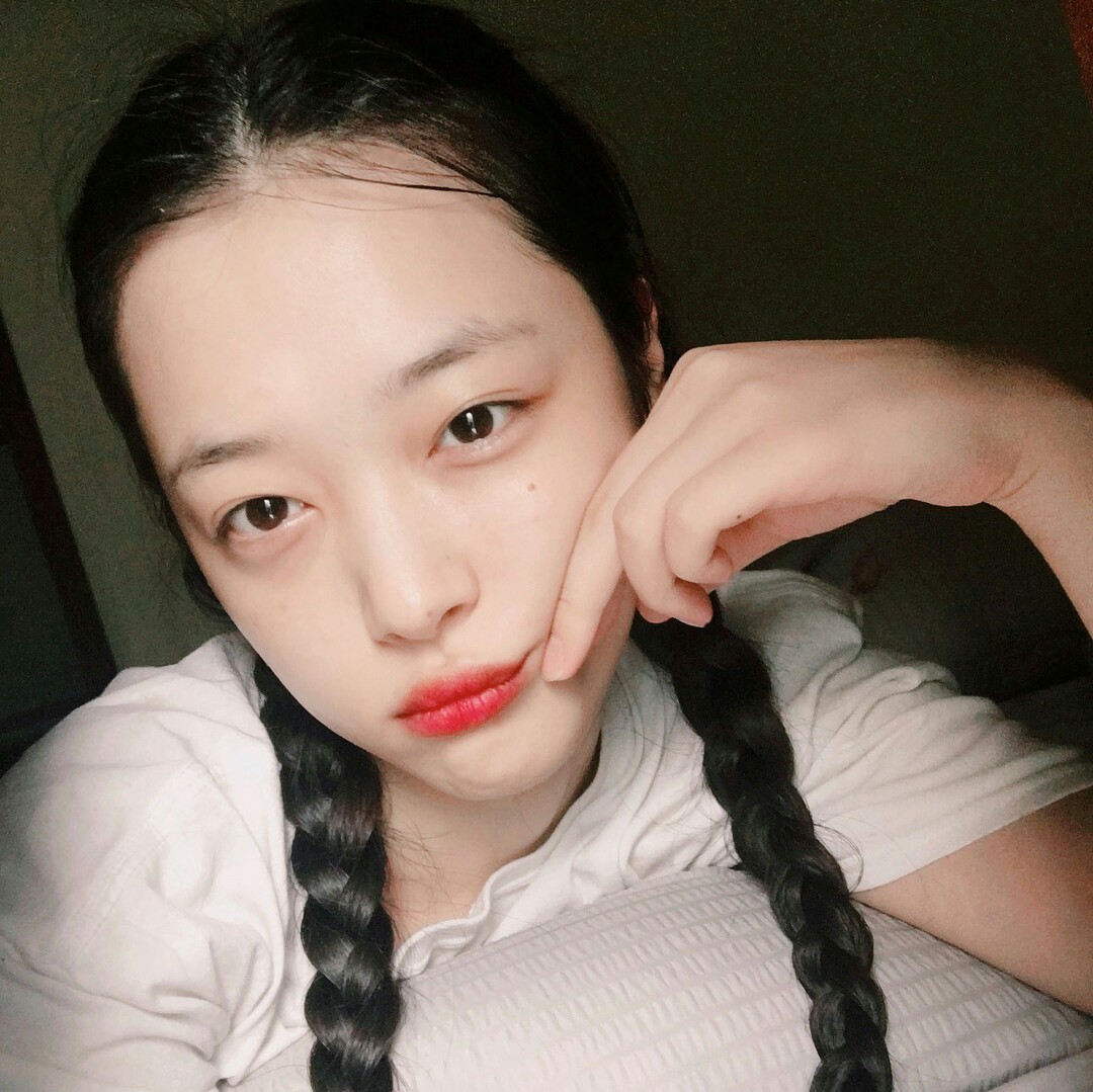 韩国女爱豆头像 崔雪莉sulli