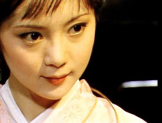 薛宝钗,由张莉饰演,出自电视剧《红楼梦》