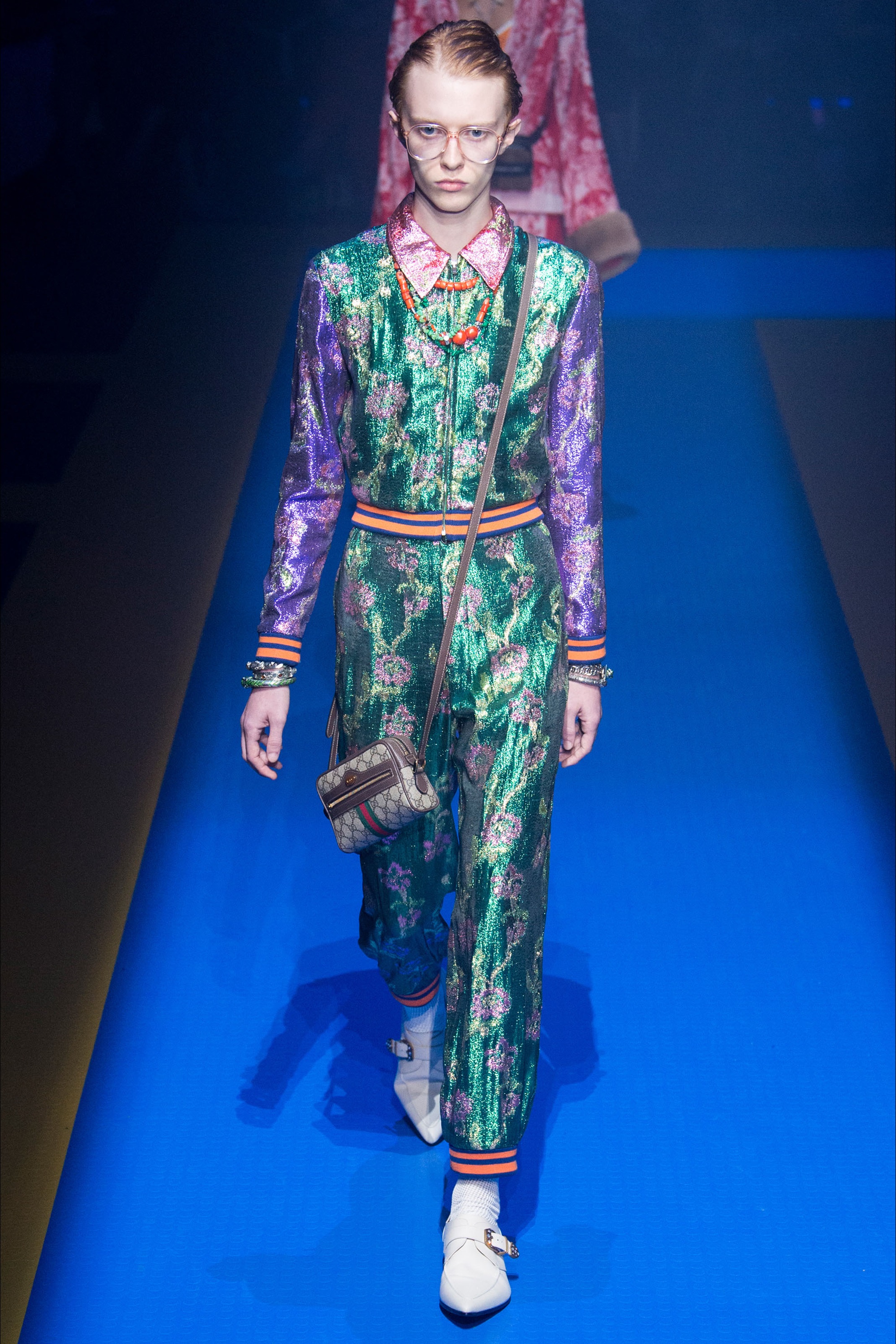 gucci(古驰)于米兰时装周发布2018春夏高级成衣系列