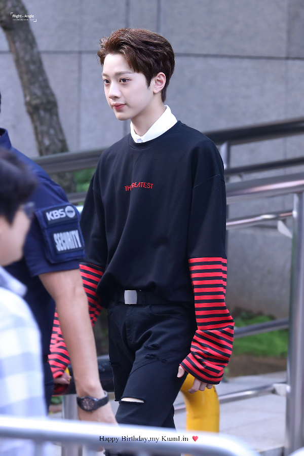 男版produce101 wanna·one 赖冠霖 0923站生日贺图 cr.logo