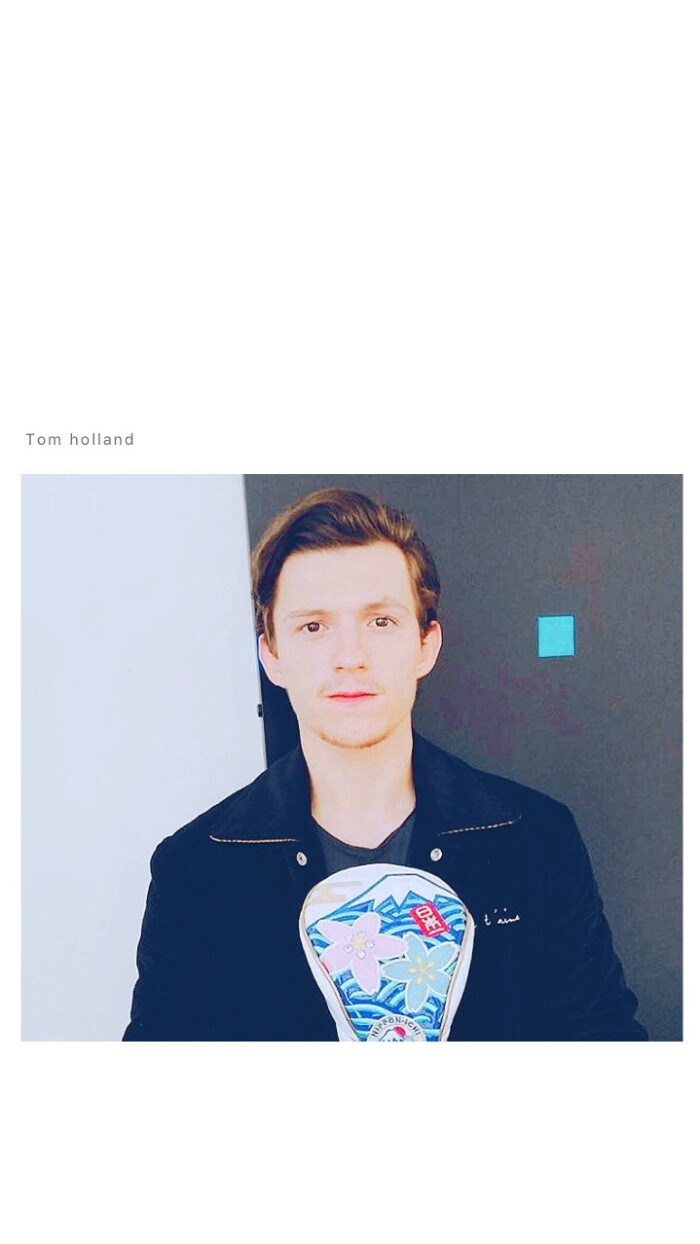 汤姆·赫兰德tom holland-图源微博.侵删!