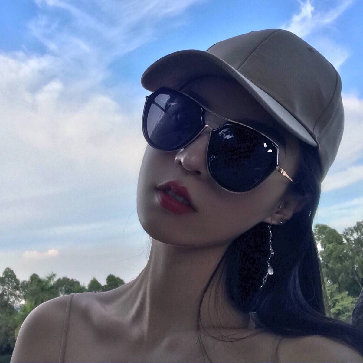 【毘湿婆】:女生头像.御姐.黑白头像.个性.欧美头像.酷劲.韩范头像.