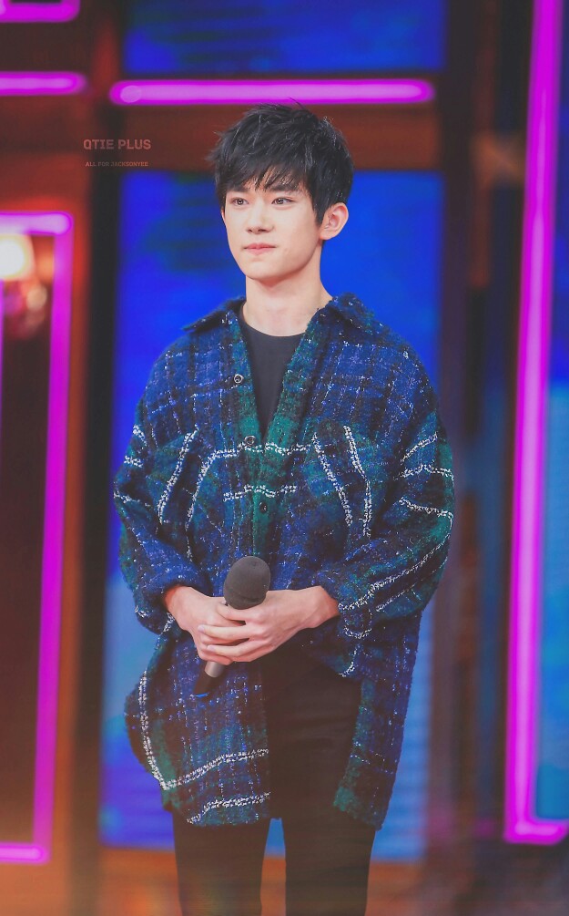 易烊千玺#tfboys 湖南卫视天天向上综艺 高清 帅气