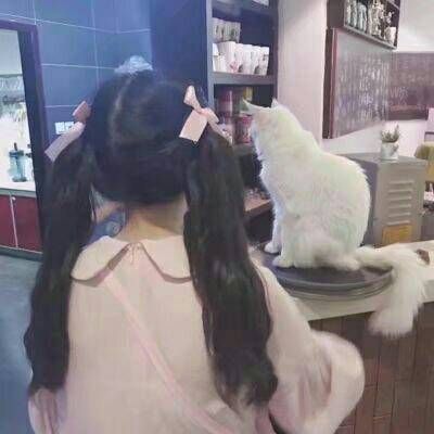 糖糖——可爱软妹背影头像