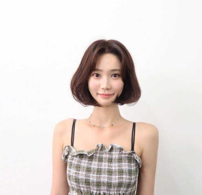 女生短发发型参考