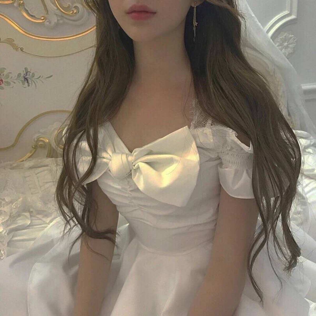 {身体}{部位}{局部}{半身}{女头}