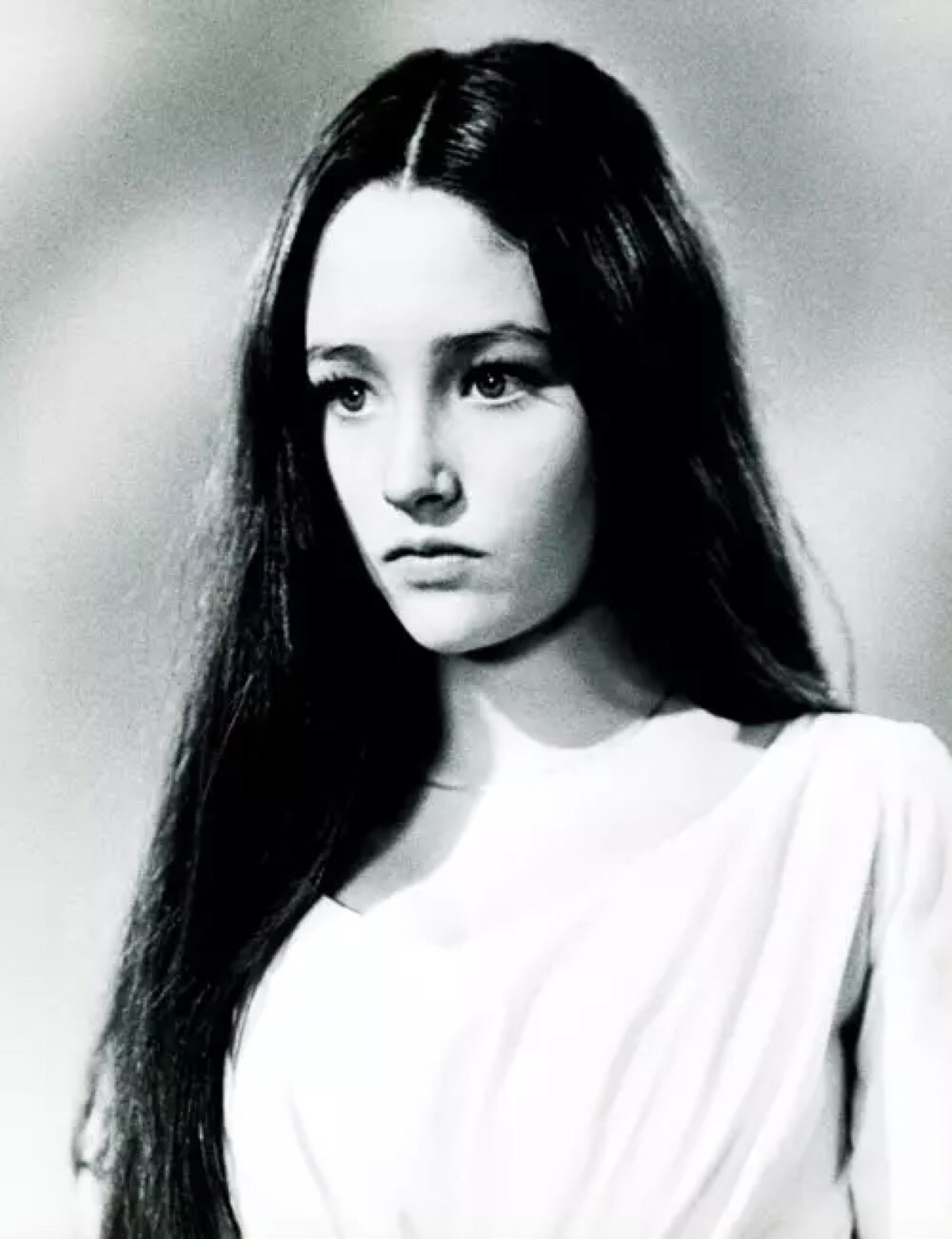 奥丽维娅·赫西 olivia hussey