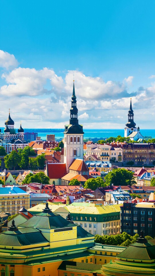 塔林古城精致时尚的爱沙尼亚首都塔林,你可以徒步探索东欧最可爱的