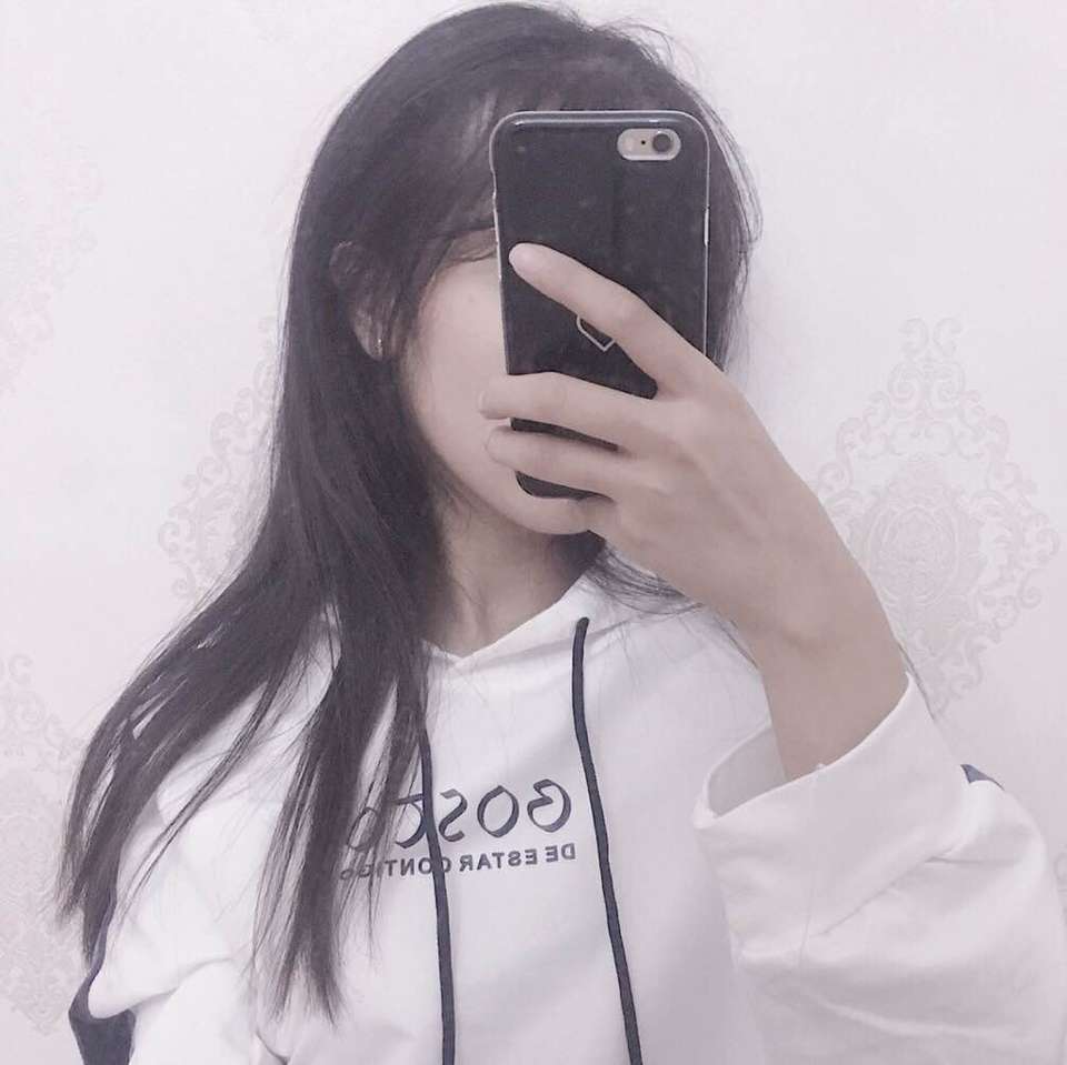 离姿の 自拍头像