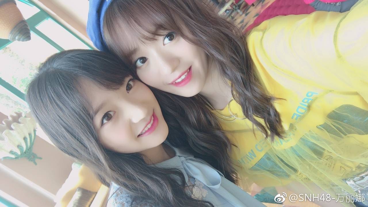 万丽娜&谢蕾蕾