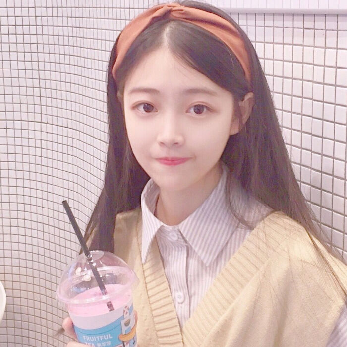 daisy妤故の韩系 中系 软妹 女生头像