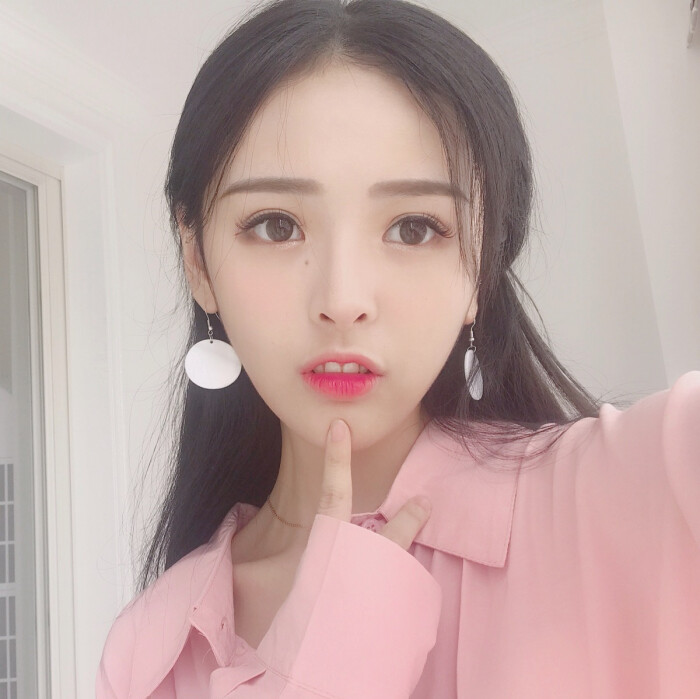 鉴情学姐の闺蜜头像