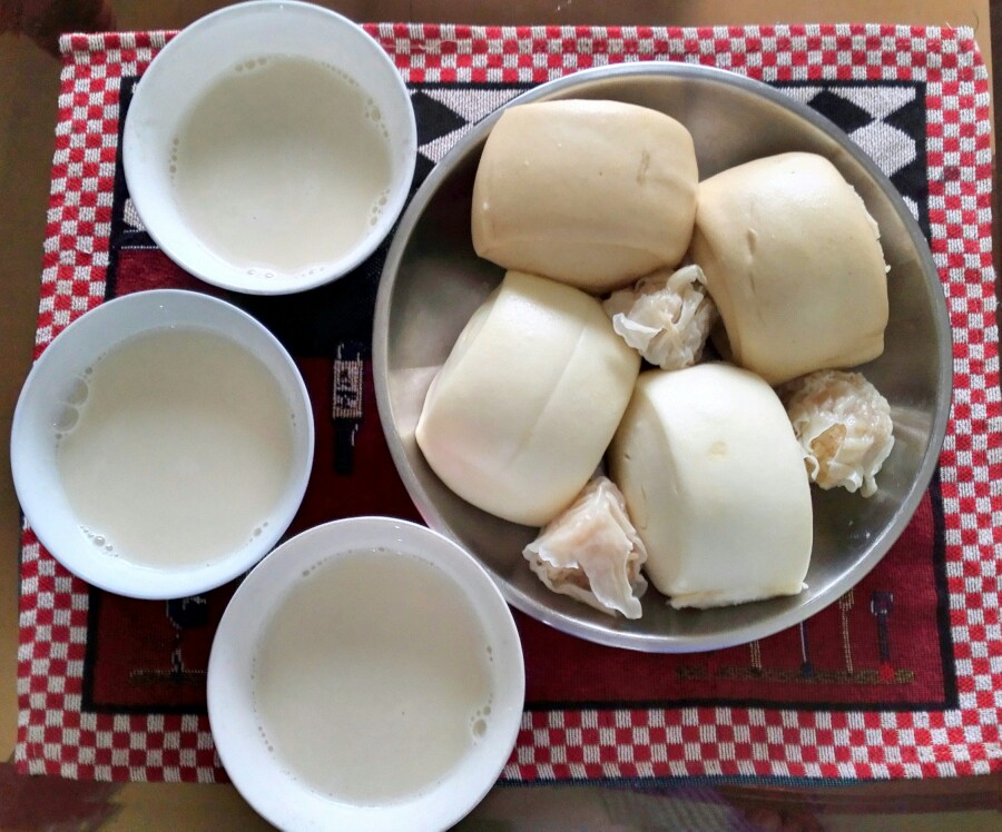 自制豆浆 馒头烧卖 一日三餐