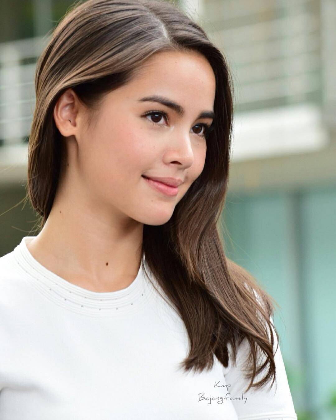 yaya urassaya sperbund