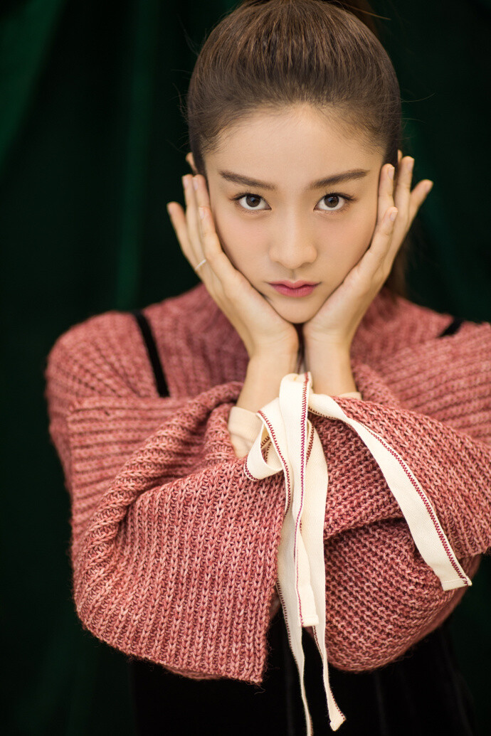 张雪迎 作为中央戏剧学院表演系本科班大二…