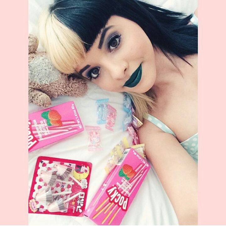 牙牙melanie martinez 牙缝妹 欧美歌手