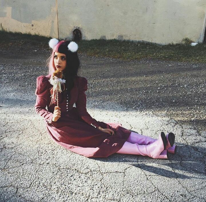 牙牙melanie martinez 牙缝妹 欧美歌手