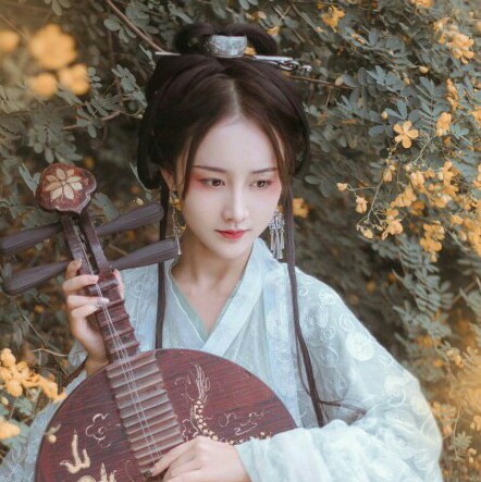 〔 古风汉服 〕自截" 女生头像